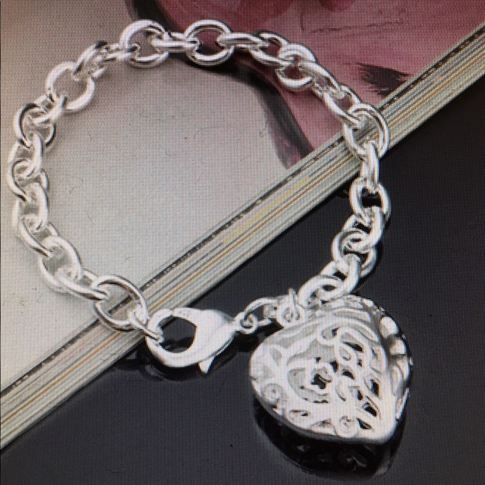 Silver Chain Bracelet with Hollow Heart